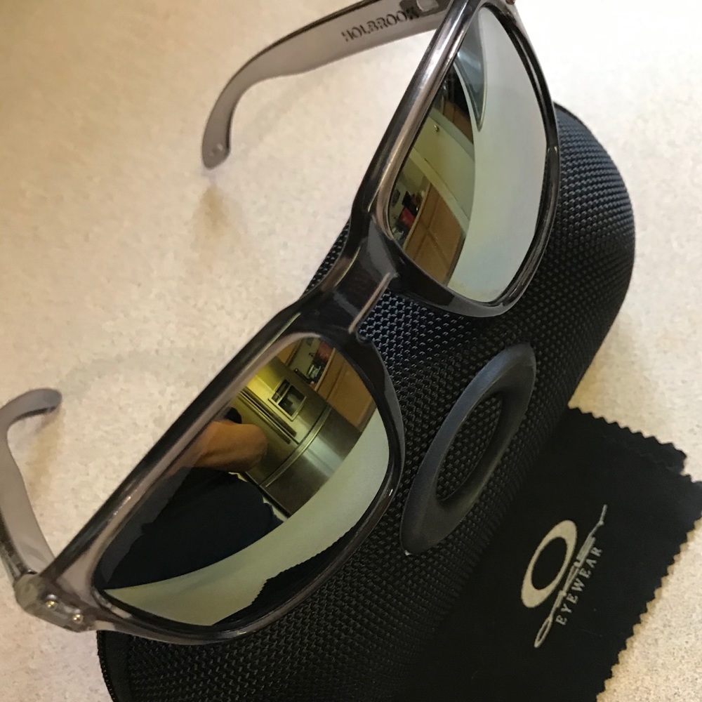 Oakley Holbrook sunglasses men